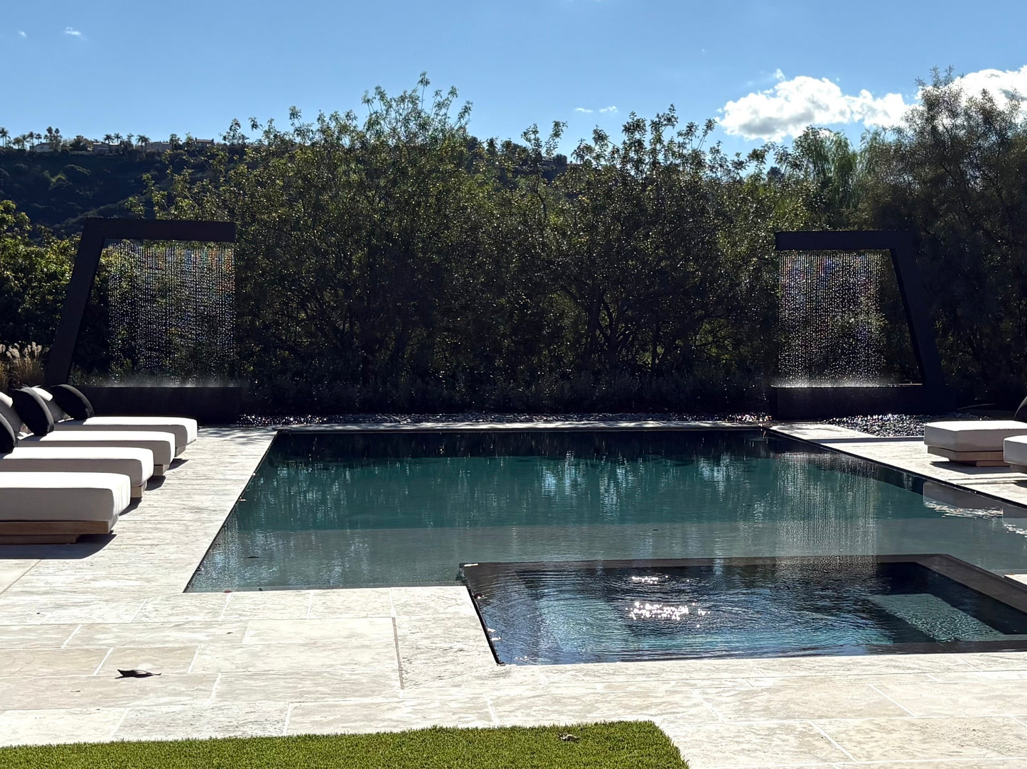 Rain Curtain Fountain L